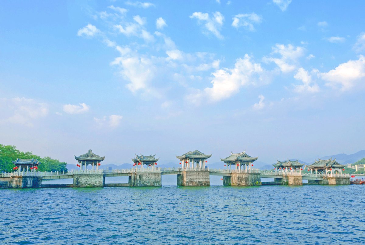 【汕头→潮州】龙湖古寨→韩文公祠→湘子桥→潮汕牛肉火锅→滨江