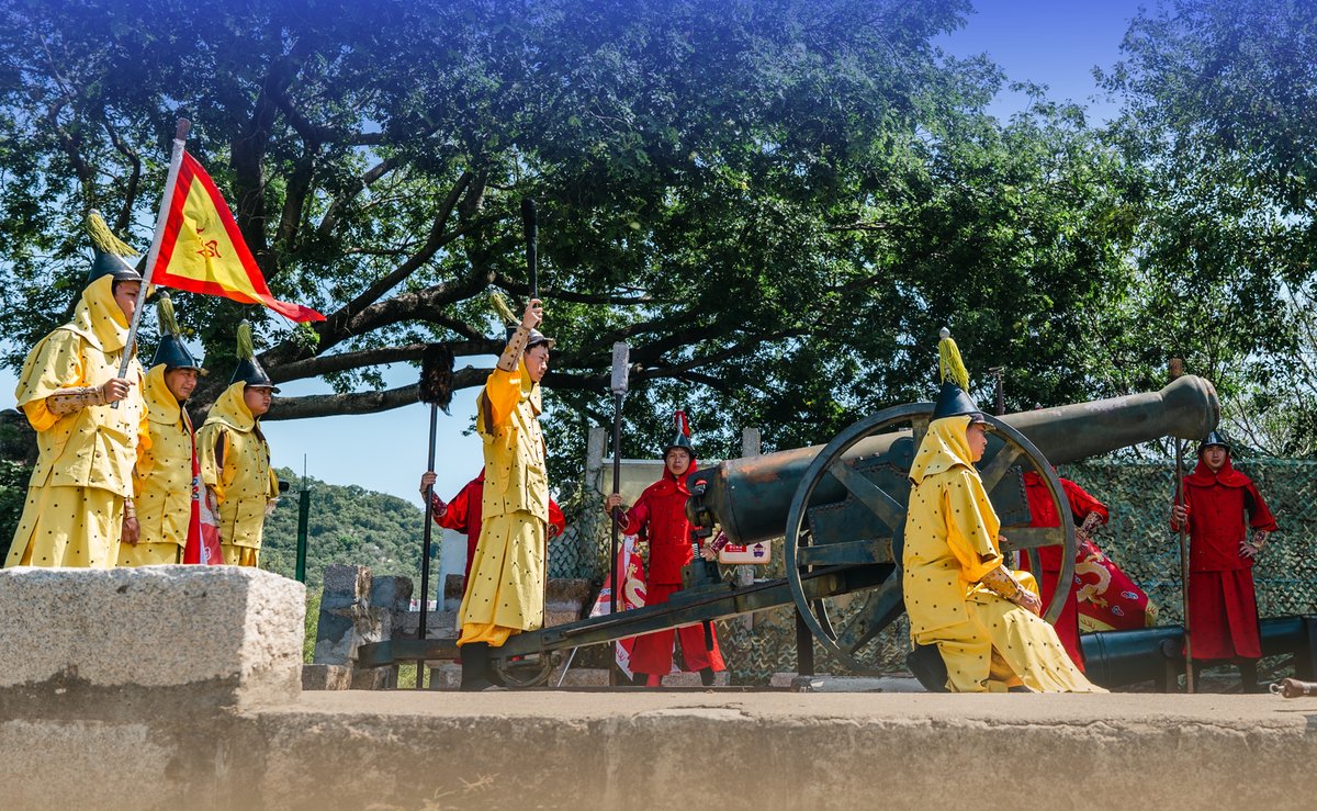 【度假小团】：榜单热门厦大进校游览→南普陀寺→演武大桥观景平
