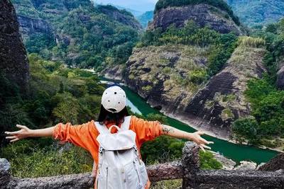 武夷山+天游峰3日2晚自由行·【比跟团游更划算】-拼车游【保证竹筏票】丨5钻酒店连住+专车车送站丨登天游观景+一线天奇景+万春园【赠】采茶制茶+汉服体验【赠】全程导游精讲