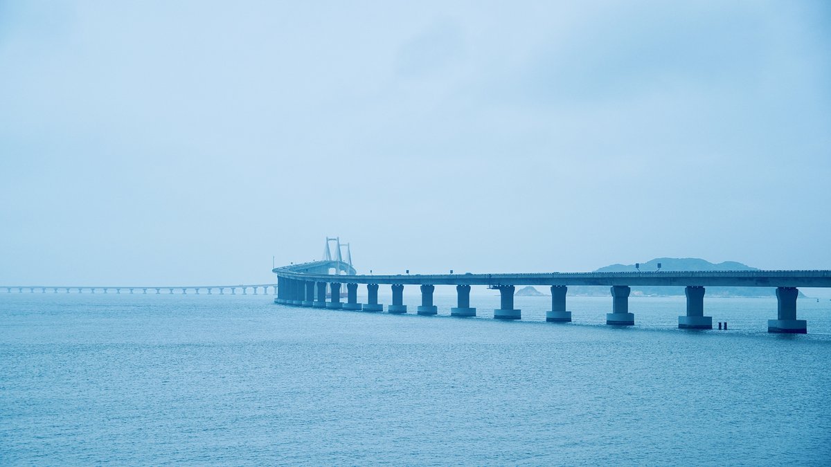 南澳大桥→长山尾灯塔→出海体验 → 北回归线标志塔→ 青澳湾