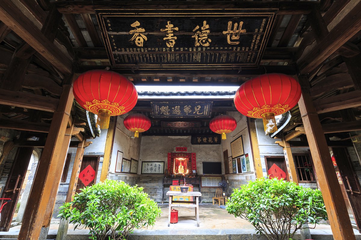 土楼VIP 8人团：打卡圆楼王『永定高北土楼王』承启楼+小桥