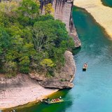 武夷山+天游峰3日2晚自由行·【比跟团游更划算】-拼车游【保证竹筏票】丨5钻酒店连住+专车车送站丨登天游观景+一线天奇景+万春园【赠】采茶制茶+汉服体验【赠】全程导游精讲