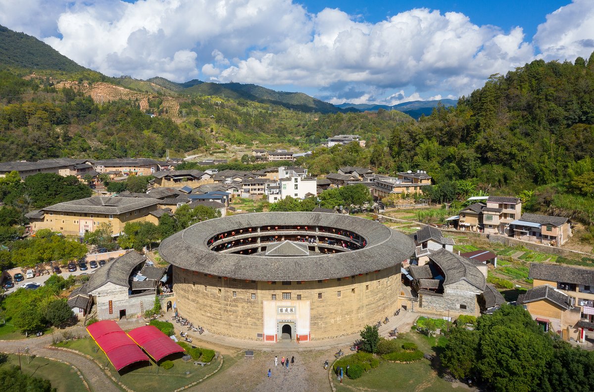 抵达漳州—入住酒店—永定土楼——振成楼——承启楼—侨福楼