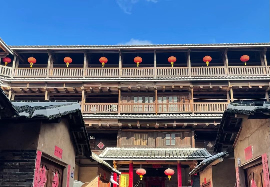 土楼VIP 8人团：打卡圆楼王『永定高北土楼王』承启楼+小桥