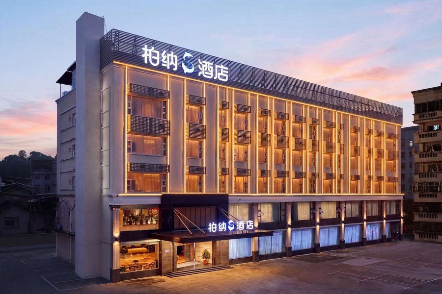 高级大床房