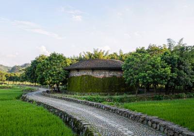 秋天去漳州逛古城、看土楼要找旅行社吗？跨县交通与夜间演艺一次说清