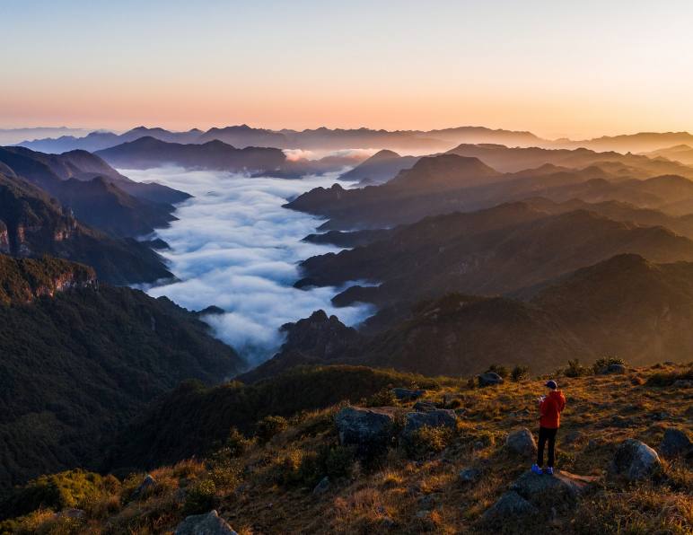 首个秋假带娃去福州找旅行社怎么排？五处乡村点、烟台山与大风天备选一次说清