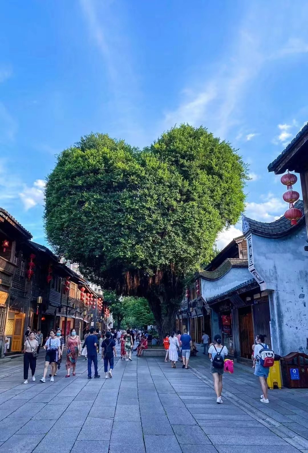 福州三坊七巷的坊巷街景与骑楼建筑