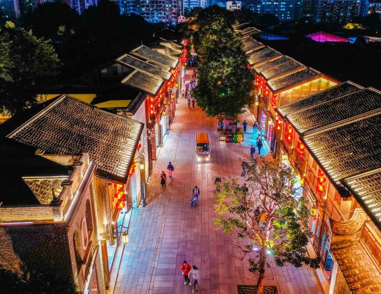 十月去福州要找旅行社吗？赏桂路线、古镇夜游与重阳出行一次说清